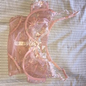 SUPER cute bra and panties set